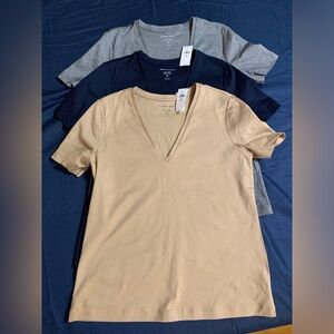 Banana Republic women’s V neck short sleeve t-shirts.  Brand new never worn.